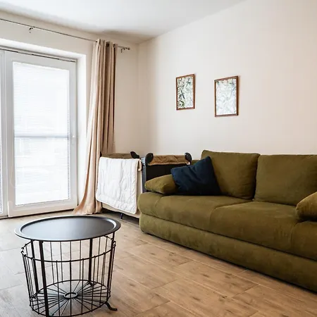 Varalja Aparthotel