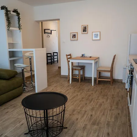 Varalja Lägenhetshotell 3*